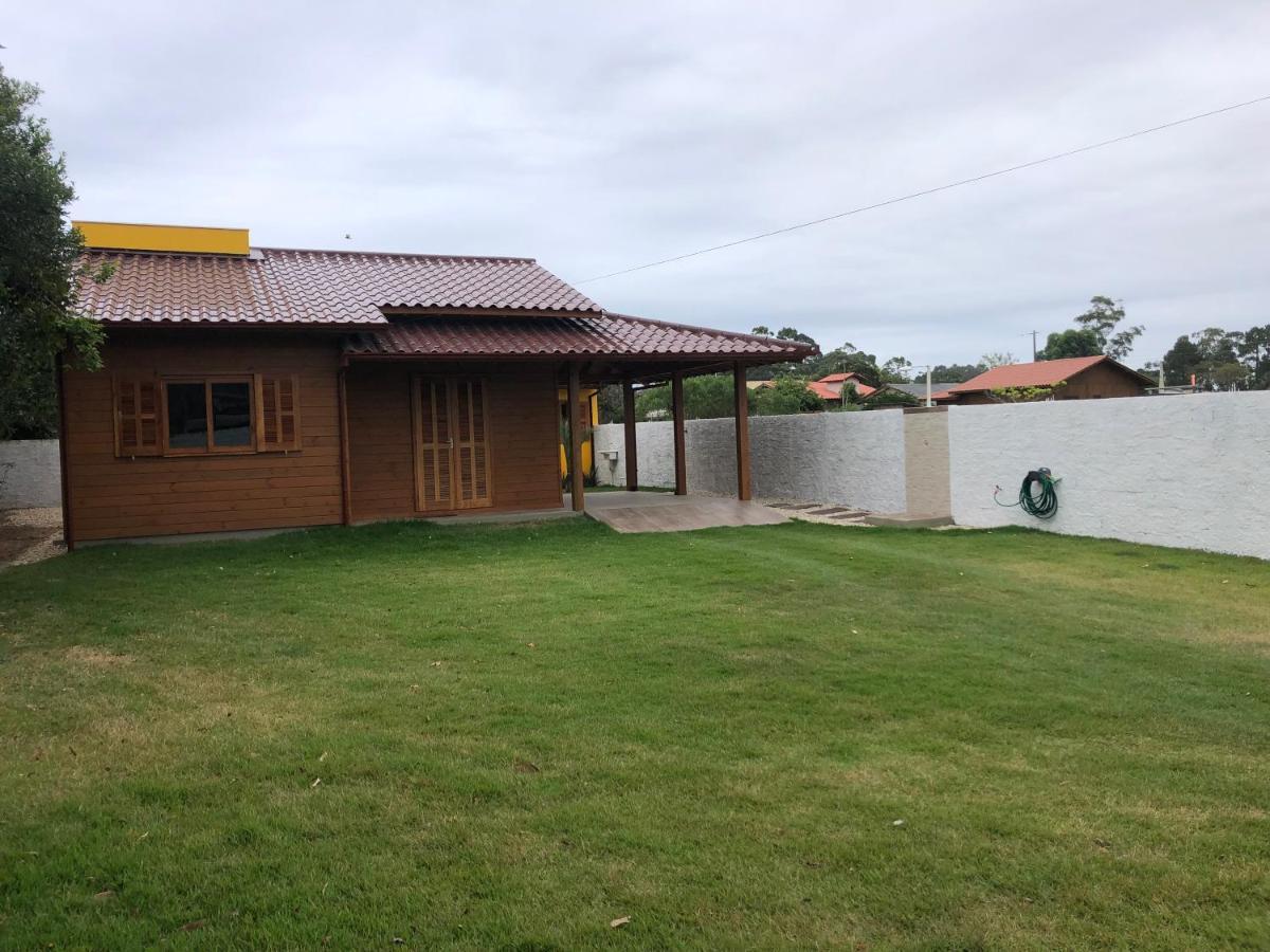 Casa Em Ibiraquera Proxima A Praia Do Rosa インビトゥバ エクステリア 写真